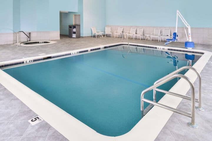 Pool 14 of 26
